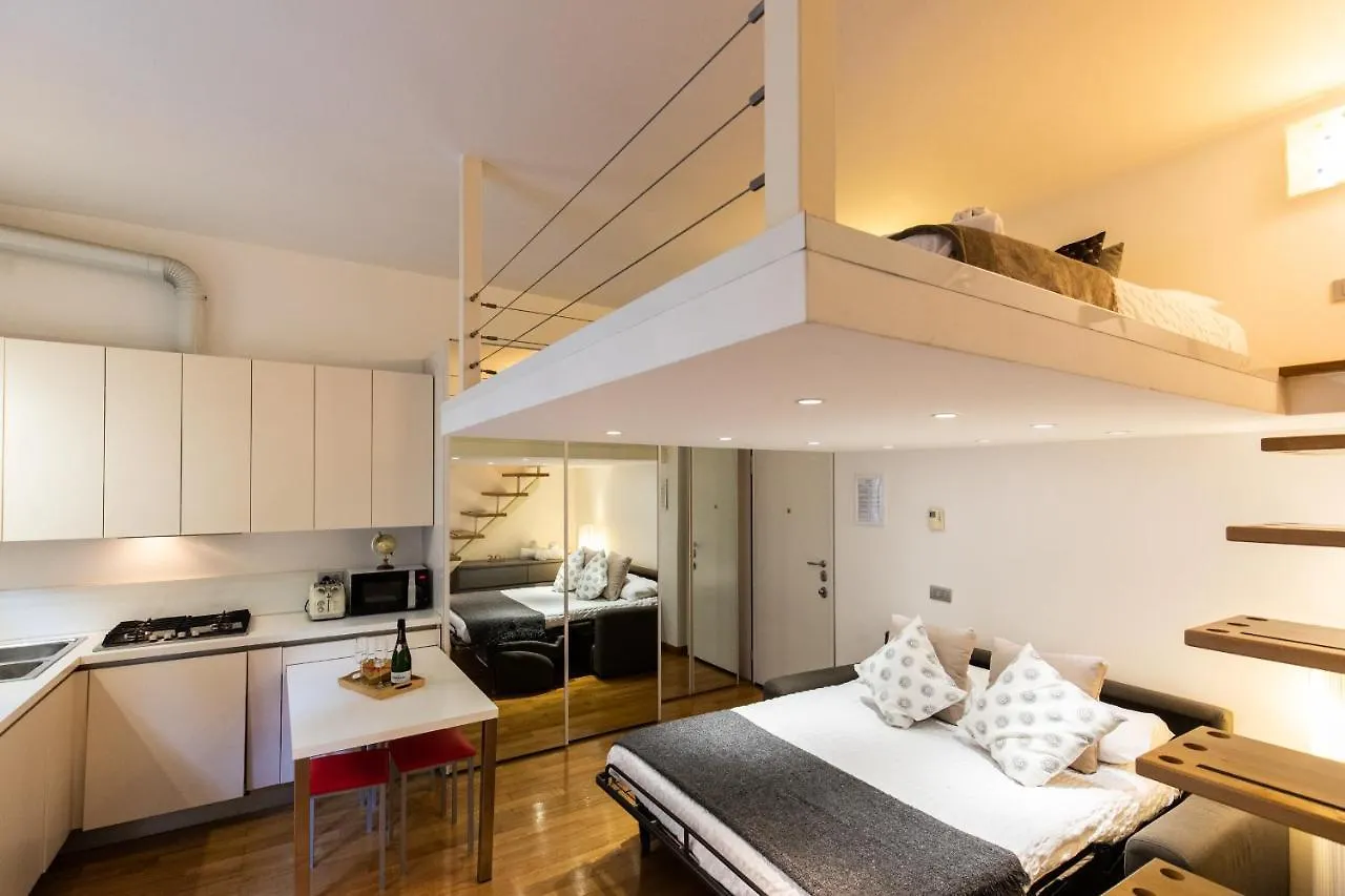 Duomo Apartament Apartment Milan Italy