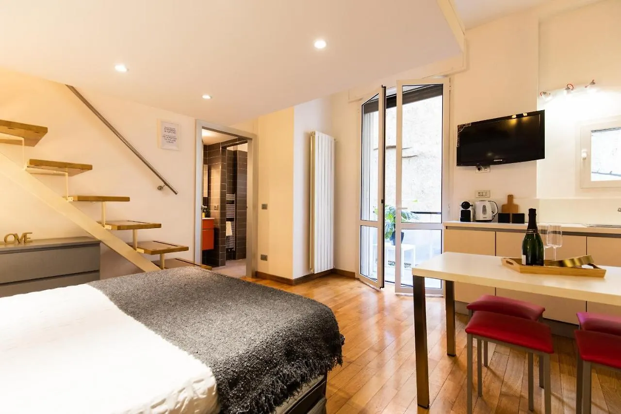 Duomo Apartament Apartment Milan Italy