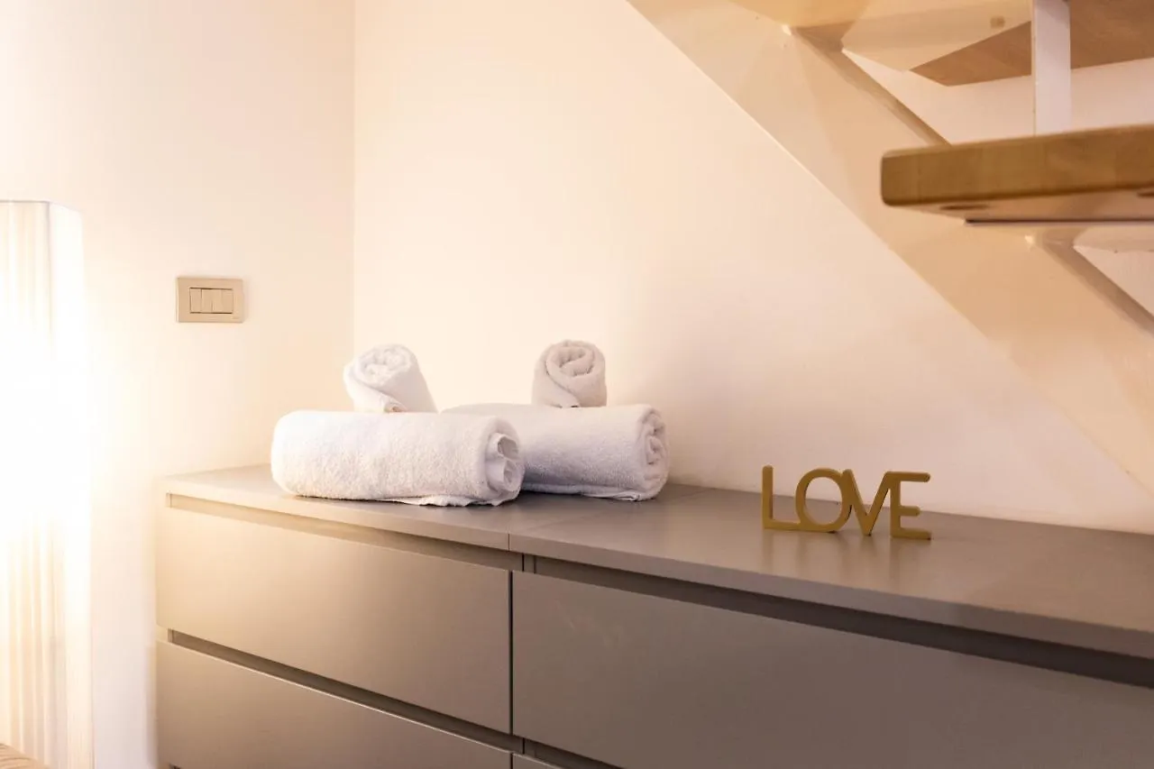 밀라노 Duomo Apartament 아파트